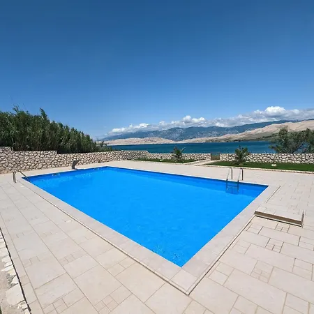 Pool Adriana * Паг