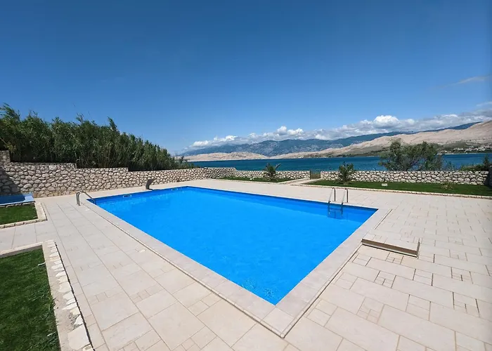 Pool Adriana * Паг